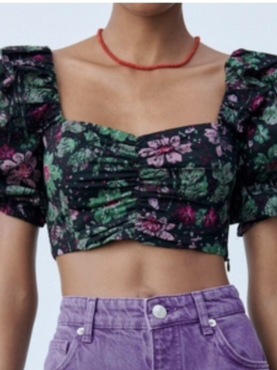 Zara Tops - Zara Floral Puff Sleeve Ruched Crop Top NWT Size L